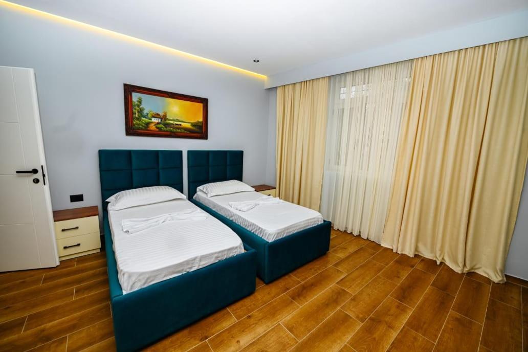 Mon Ami Boutique Hotel Shkodra Exterior foto