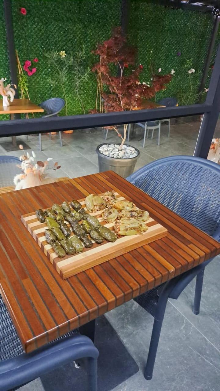 Mon Ami Boutique Hotel Shkodra Exterior foto